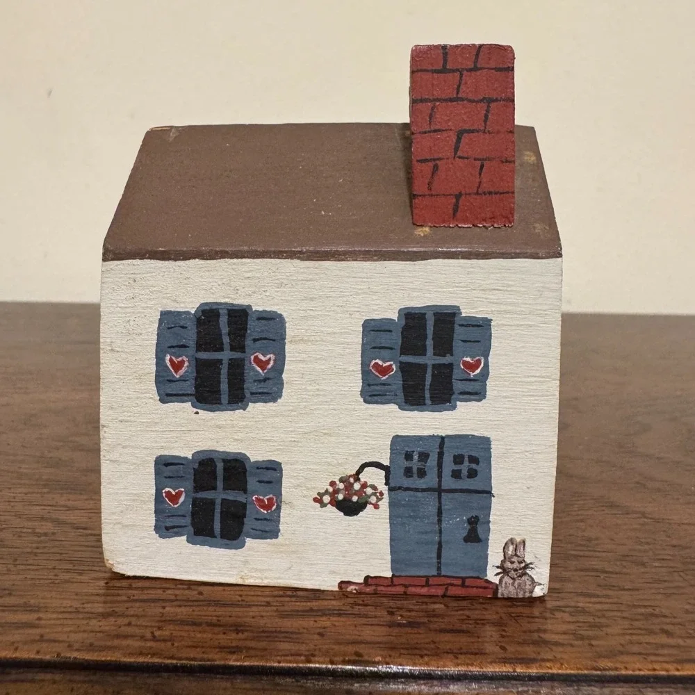 Vintage Hand Painted Wooden House w/Heart Shutters & Hanging Plant 1987